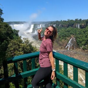 Lili voyageuse au Brésil testant son forfait Free et l'eSIM Holafly à Iguazu
