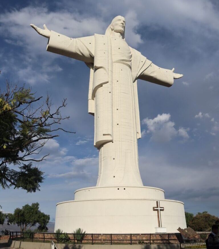 cristo de la concordia cochabamba bolivie