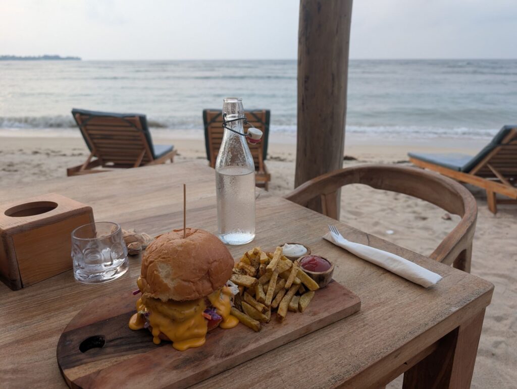 jungle burger frite gili air