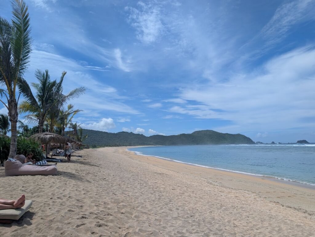 la plage de tempah pantai lancing a kuta lombok sublime