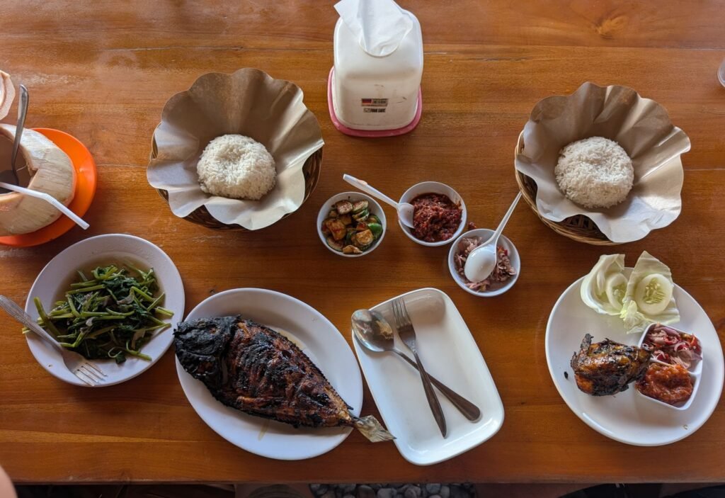 RM Mina S’égara warung local lovina ou manger pas cher